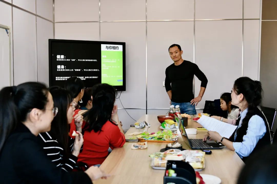 品成特邀健身達(dá)人周教練分享健身知識,干貨滿滿! 品成特邀健身達(dá)人周教練分享健身知識,干貨滿滿!